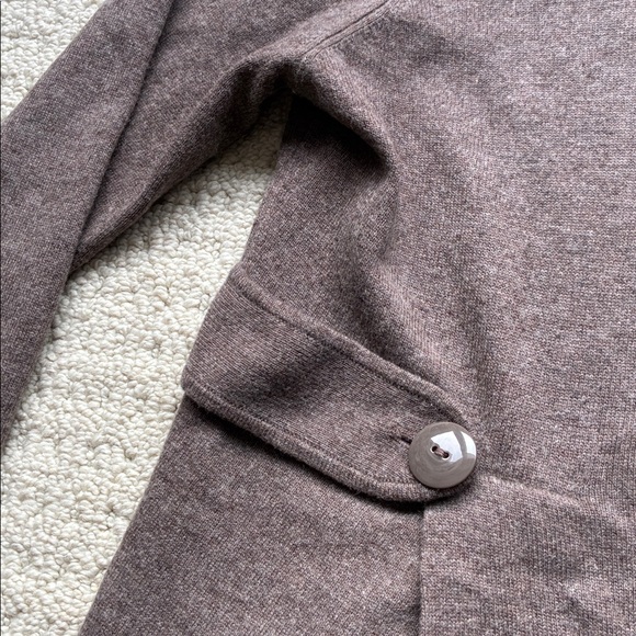 SOLD Banana Republic Women’s Brown Luxury Cashmere Blend Cardigan Sweater Large - Picture 3 of 11